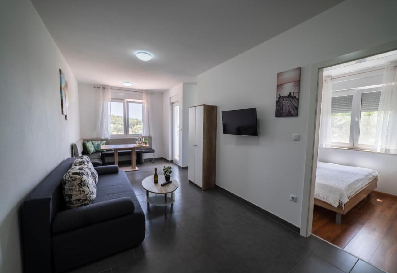 Apartments Adriana プーラ エクステリア 写真