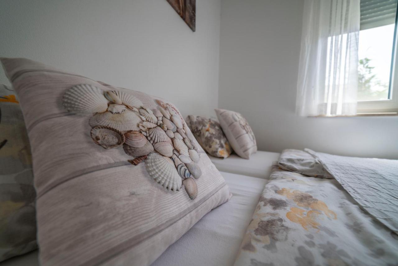 Apartments Adriana プーラ エクステリア 写真